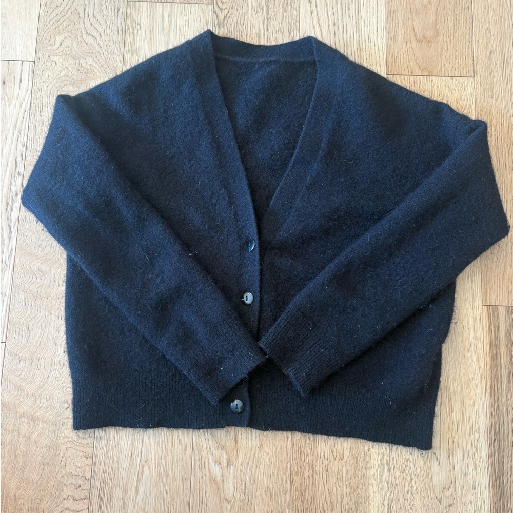lululemon athletica Black V-Neck Button Cardigan